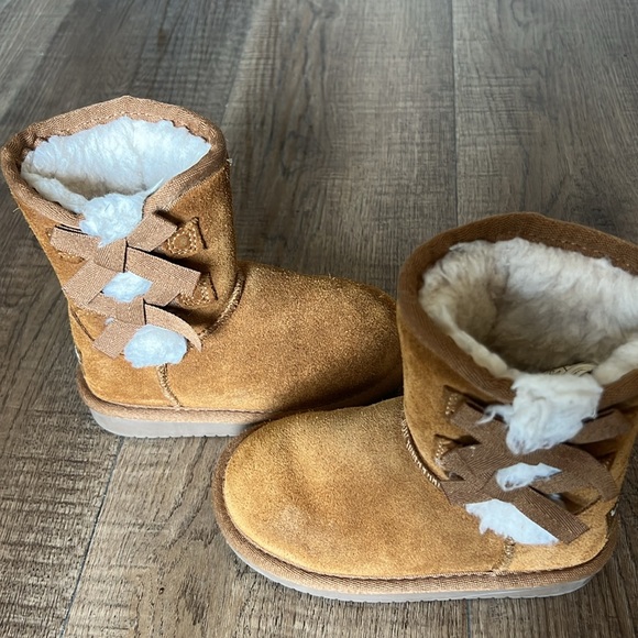 ✨KOOLABURRA BY UGG BOOTS FOR GIRLS✨ - Picture 6 of 11